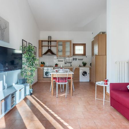 Four Shades Of Pisa Apartments Exterior foto